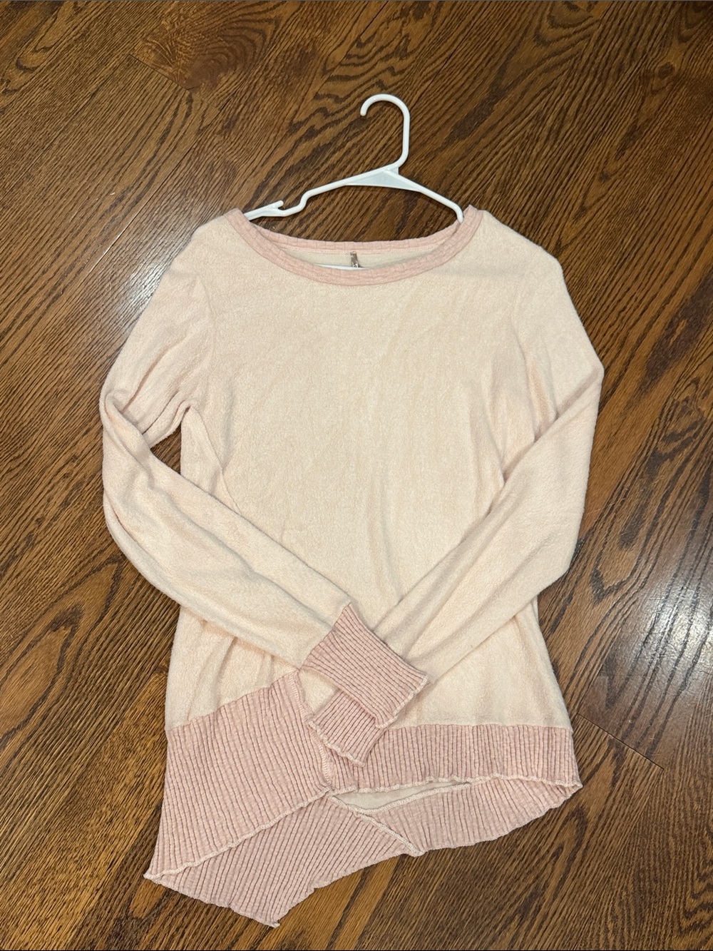 Pete Collection Light Pink Women's Sweater with Dusty Rose Trim